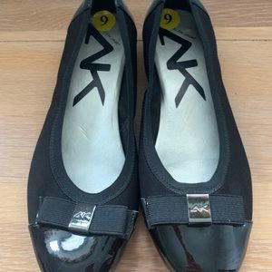 NEW Anne Klein flats